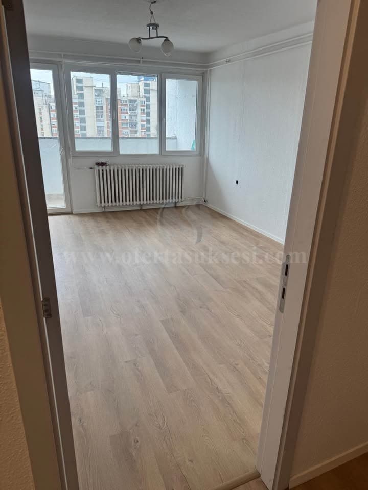 Shes banesen 58.60m2 kati i -VI- / Prishtine — fotografia 1