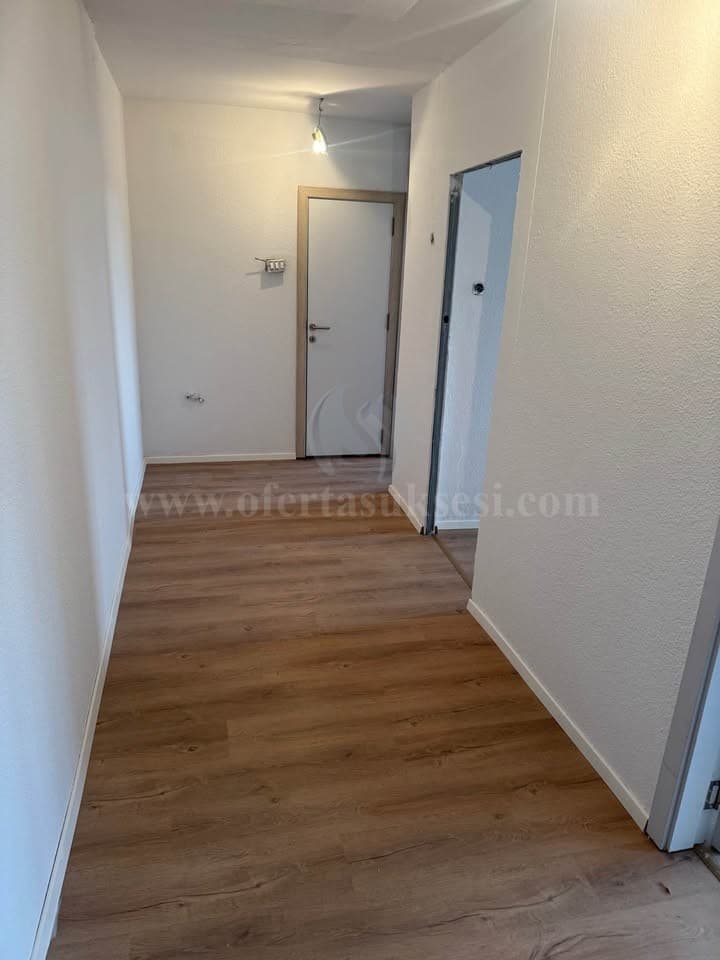 Shes banesen 58.60m2 kati i -VI- / Prishtine — fotografia 6