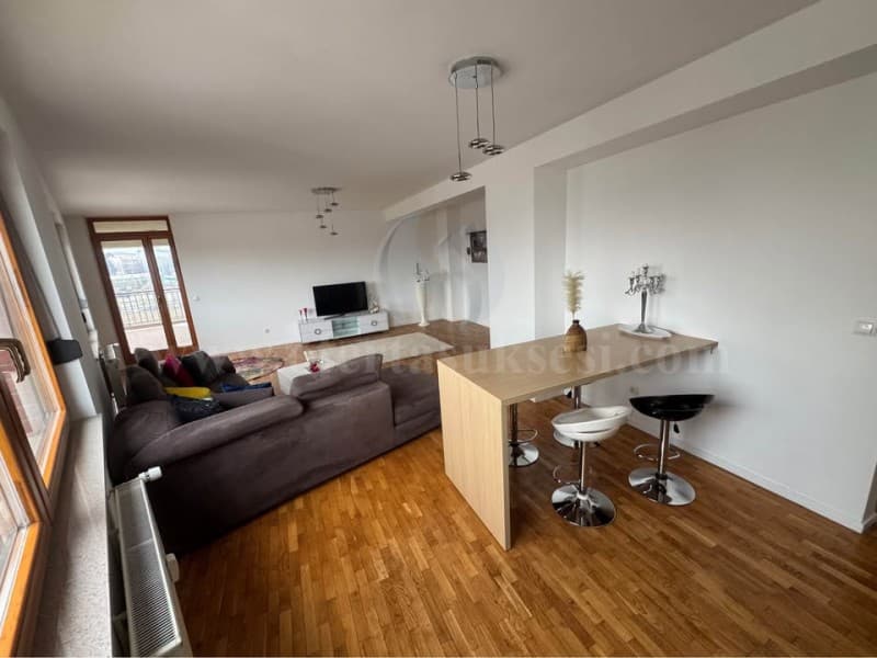 Jap me qira banesen 143m2 kati i -III- / Prishtine — fotografia 3