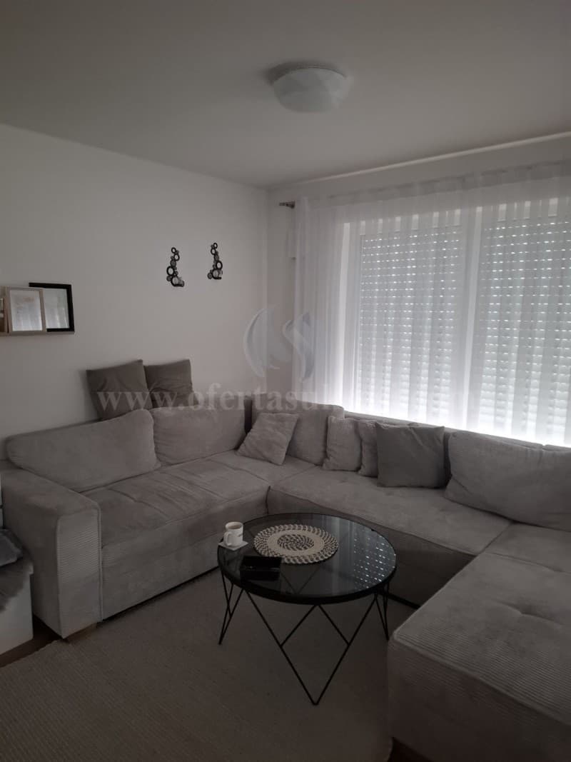 Shes ose Nderroj banesen 50m2 kati i -IV-/Prishtine — fotografia 3