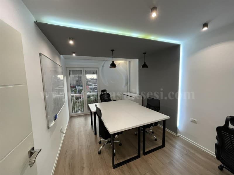 Jap me qira banesen-ZYREN 80m2 kati i -I- / Prishtine — fotografia 3