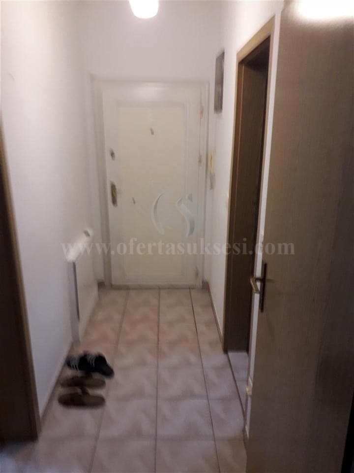 Shes banesen 40m2 kati i -I-/Prishtine — fotografia 6