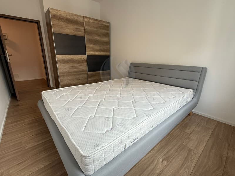 Jap me qira banesen 80m2 kati i -VII-/Prishtine — fotografia 4