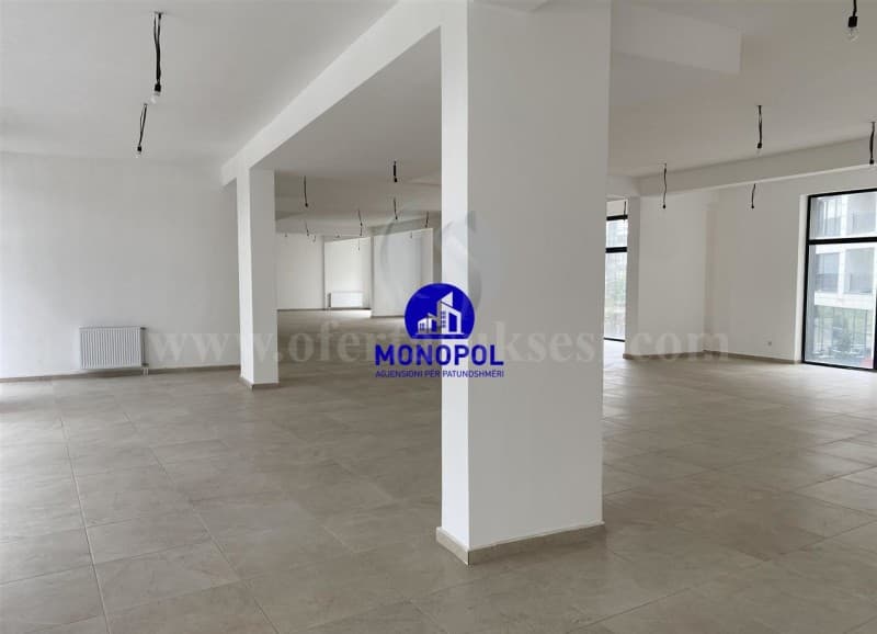 Jap me qira lokalin 340m2 kati i -I- / Prishtine — fotografia 3