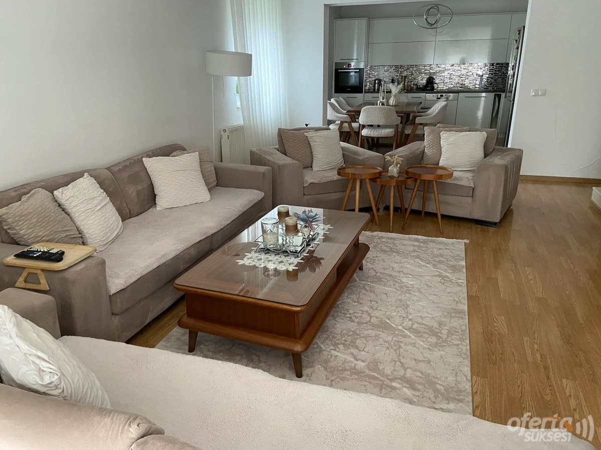 Shes mobilje për Sallon – Në Gjendje të Shkëlqyer — fotografia 4