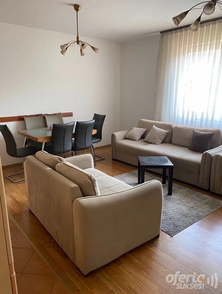 Kërkoj 1 ose 2 bashkëbanuse — fotografia 1