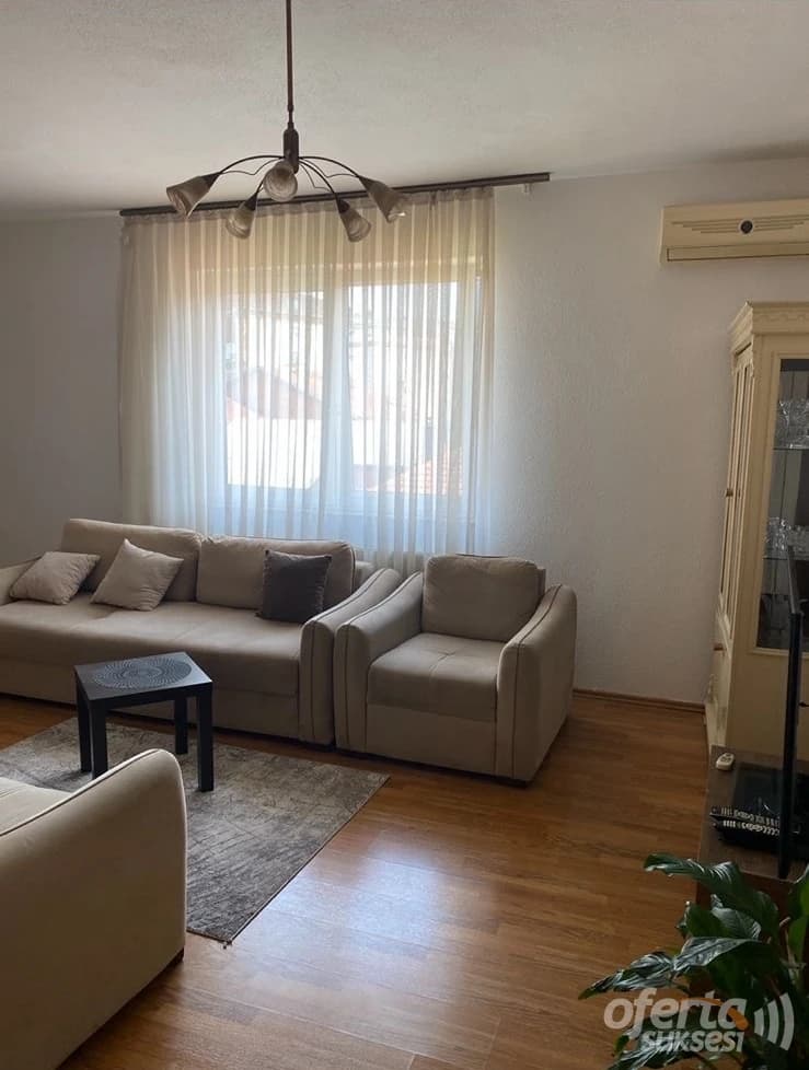 Kërkoj 1 ose 2 bashkëbanuse — fotografia 5