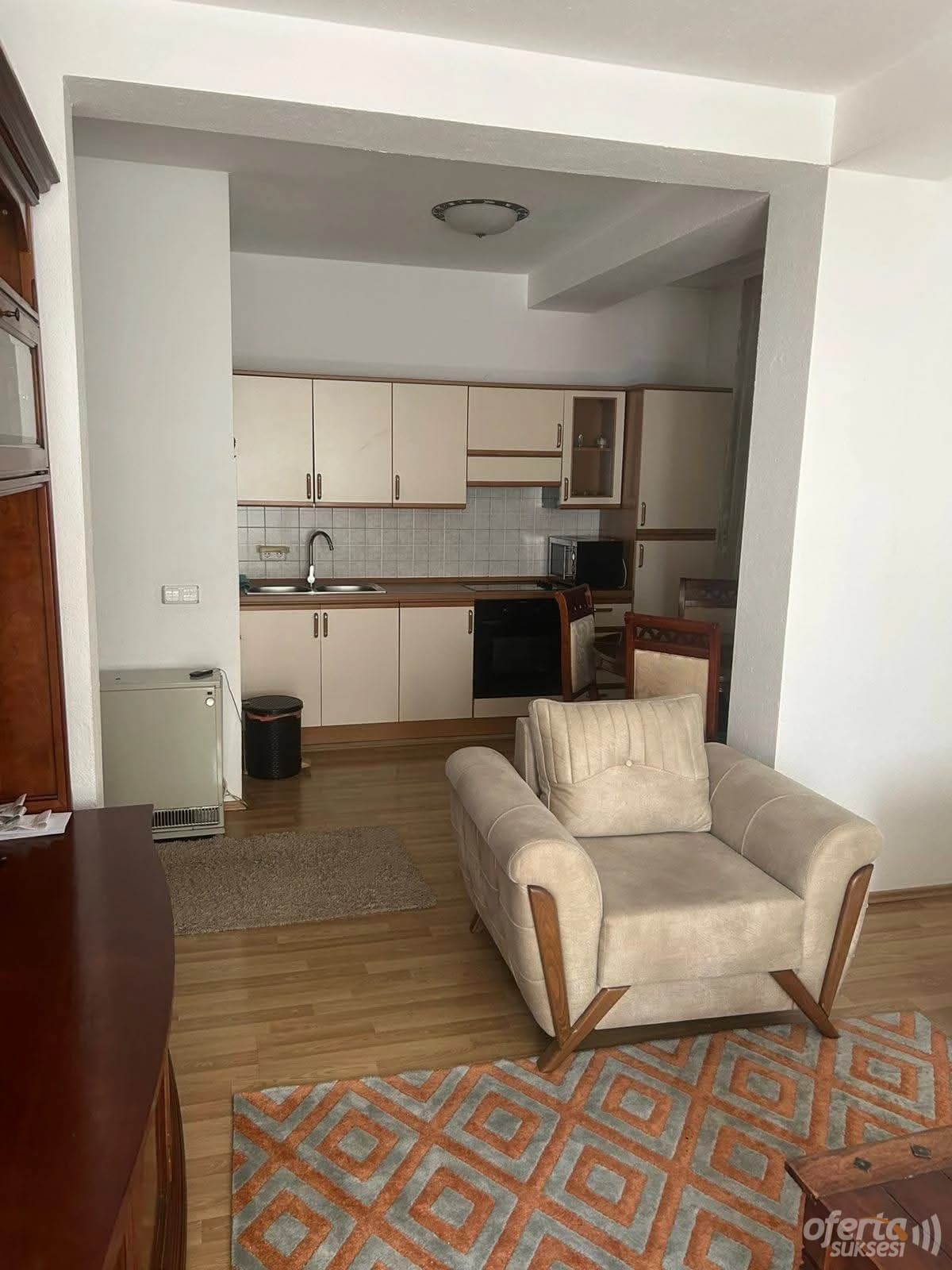 Jap me qira banesen 60m2 kati i -II-/Prishtine — fotografia 3