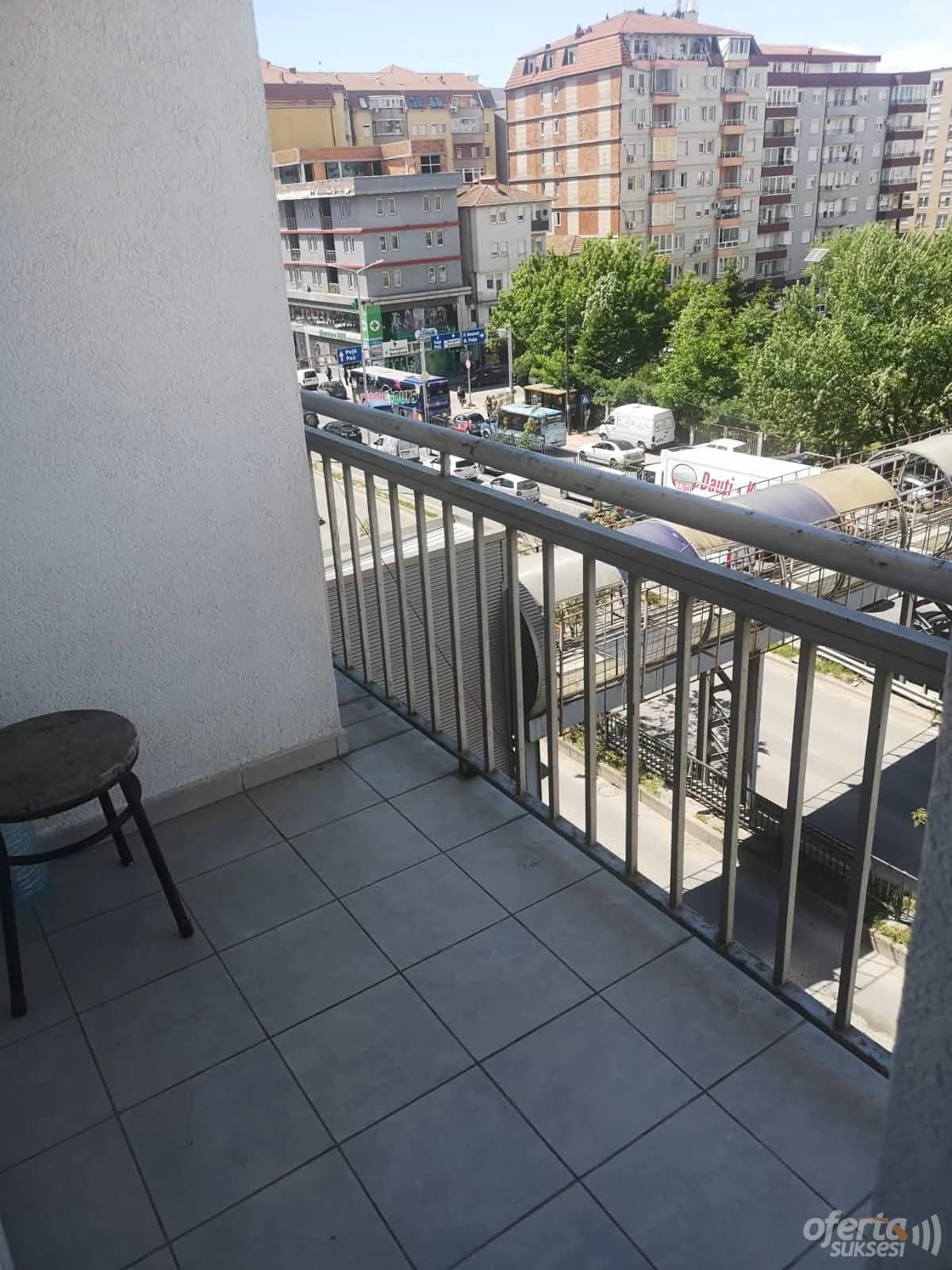 Jap me qira banesne 75m2 kati i -IV-/ Fushe Kosove — fotografia 1