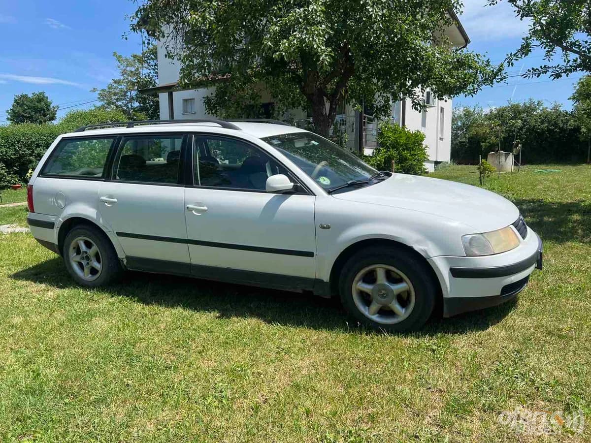 Shes Volkswagen Passat — fotografia 1