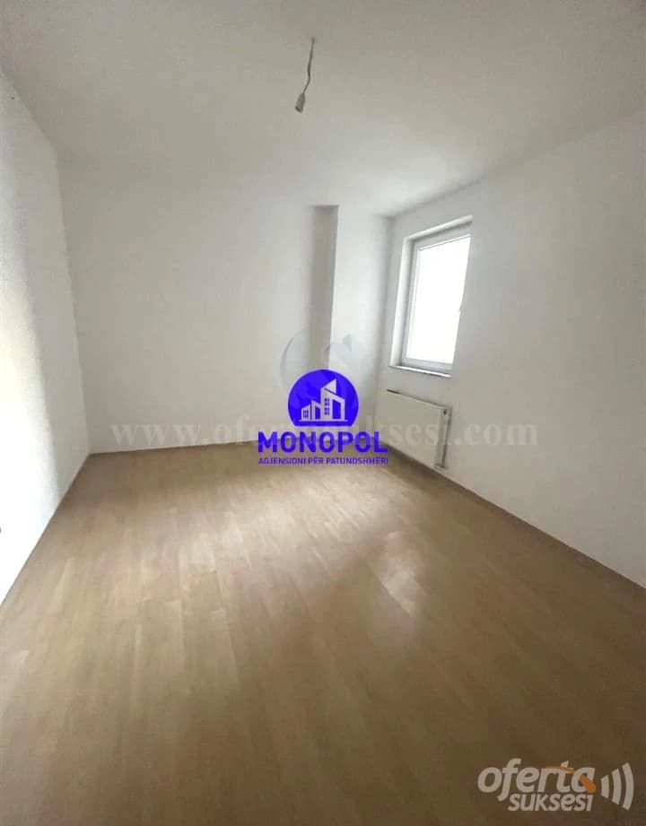 Jap me qira banesen/zyren 89m2 kati i -IV-/Fushe Kosove — fotografia 4