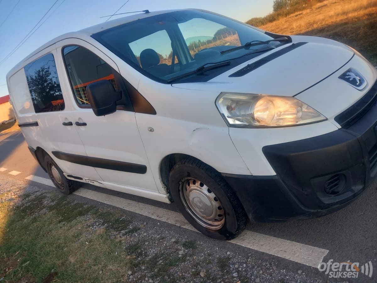 Shes Peugeot Furgon 2.0 HDI — fotografia 1