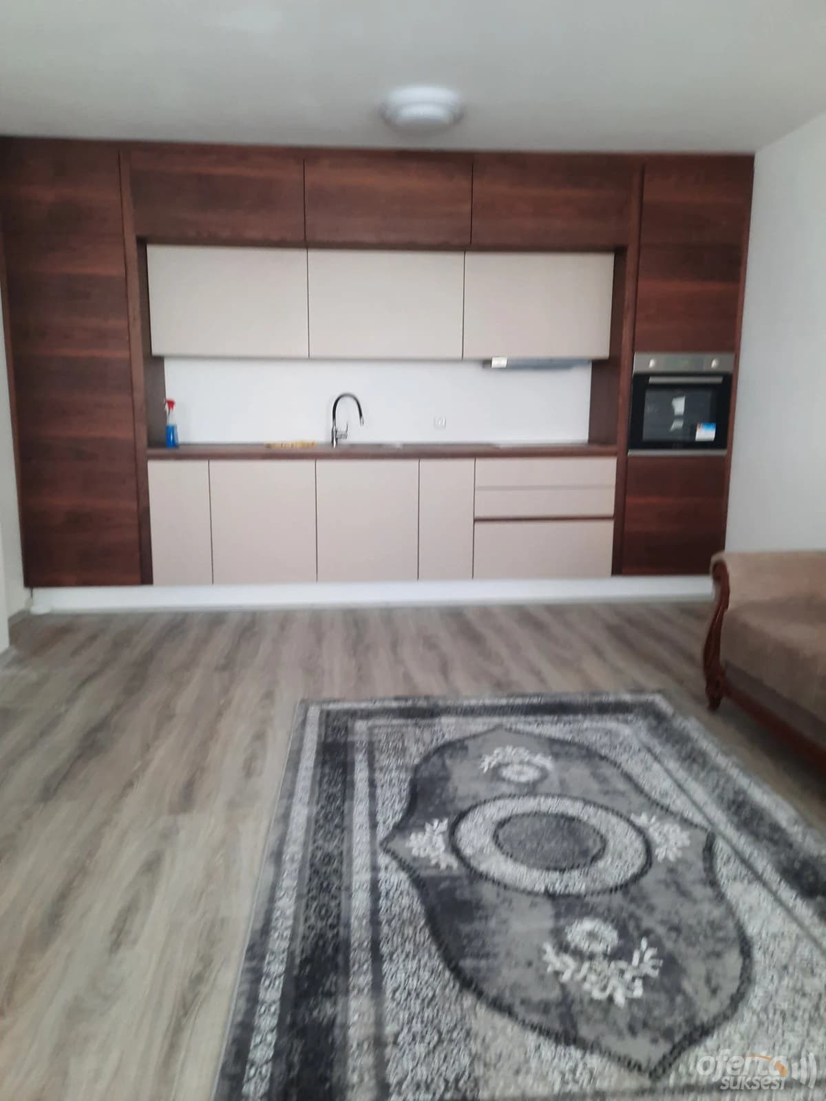 Jap me qira banesen 93m2 kati i -V- / Fushe Kosove — fotografia 1