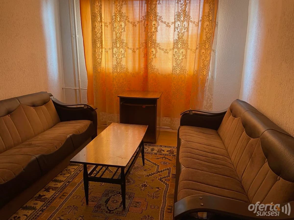 Jap me qira garsonierë 30m2 kati përdhes / Prishtinë — fotografia 4