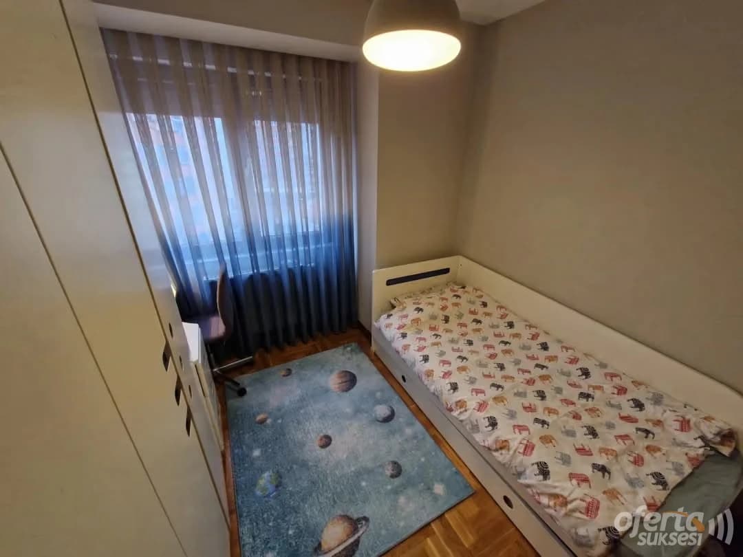 Shes banesë moderne në qendër të qytetit,te Qafa, afër Shkollës Meto Bajraktari/Prishtinë — fotografia 8