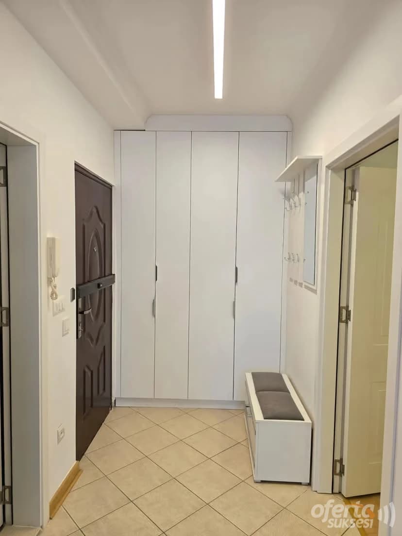 Banesë në shitje në qendër të Prishtinës, pranë Hotel Sirius, në rrugën Tringë Smajli. — fotografia 6