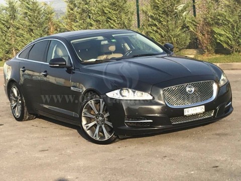 Shes Jaguar XJ 3.0D, 275PS,