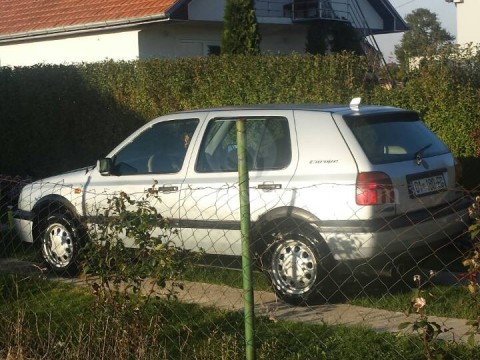 Shes VW Golf 3 1.7 turbo dizel,