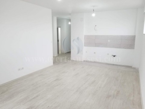 Shes banesen 80m2 kati i -VIII- / Fushe Kosove