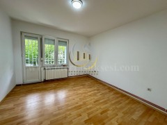 Jap me qira banesen-zyren 70m2 kati i -I-/Prishtine
